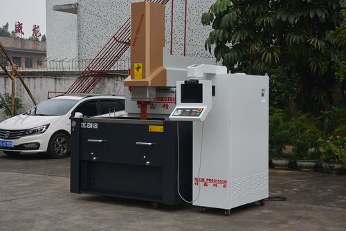 国产精密制造的典范 日鑫高精密镜面火花机CNC数控机床